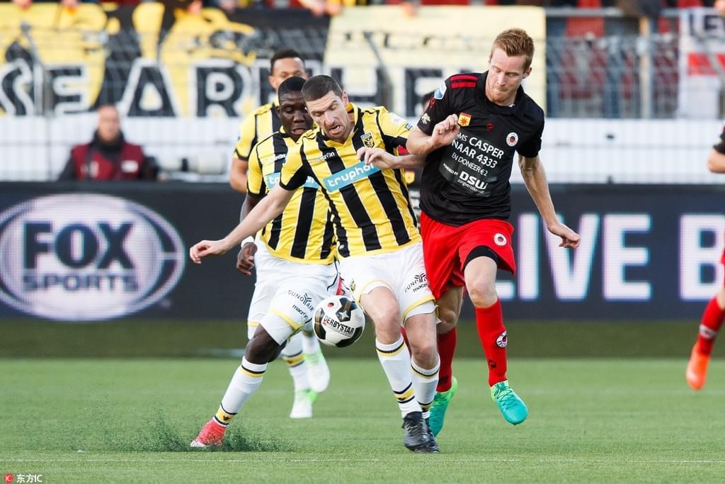 平的比赛中 平的比赛中