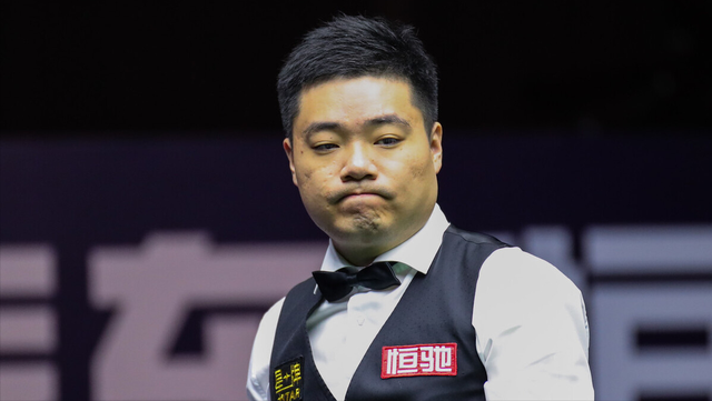 舆论双重困 舆论双重困