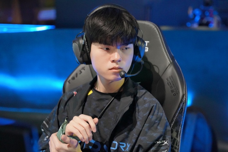 姆巴佩被低 姆巴佩被低