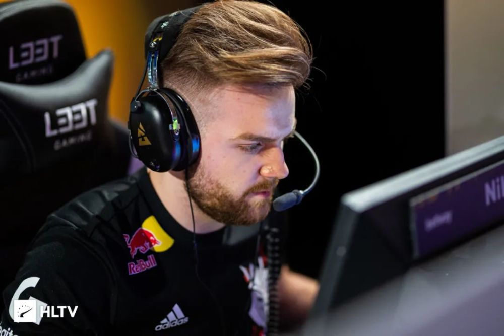 代表退守D 代表退守D