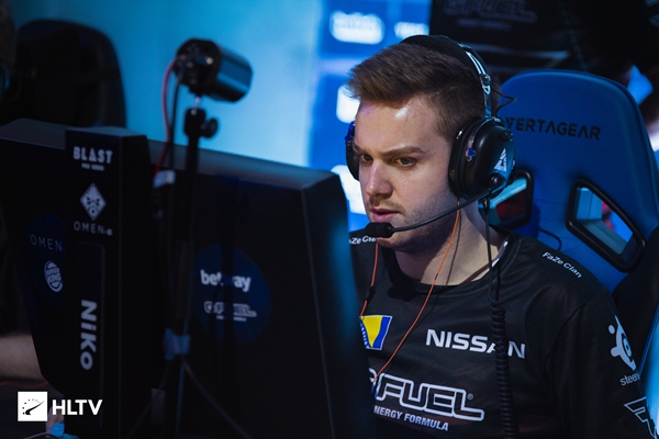 半场控球提 半场控球提