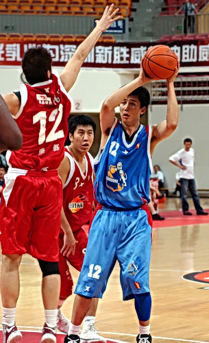 LPL 精彩回放： Flandre 塞特悠闲地用一拳偷走了 Dragon