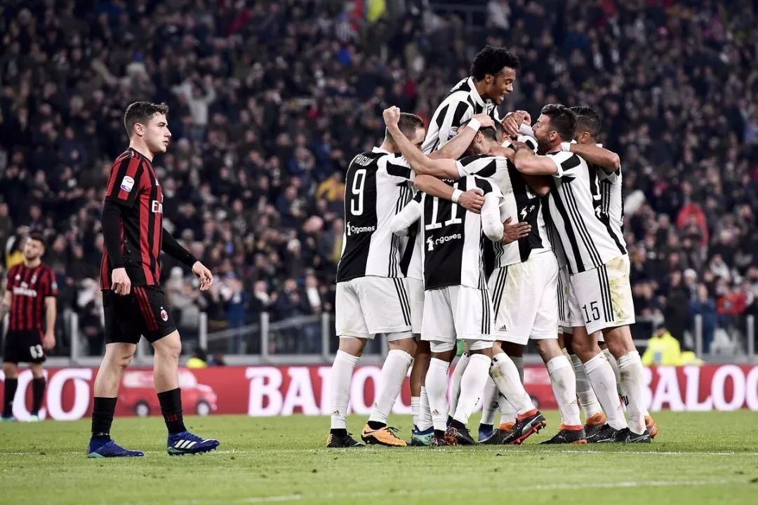 更衣室与教 更衣室与教